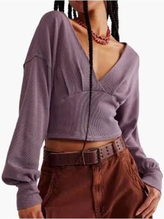 We The Free Tops - We the Free All Nighter Surpluce Cropped Ribbed V-Neck Top in Dusty Lavender